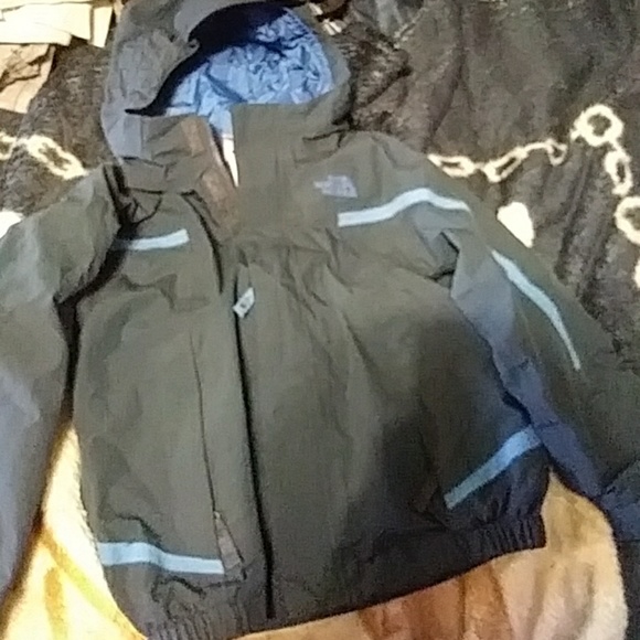 Small boys north face jacket blue 4t/4b - Picture 2 of 4